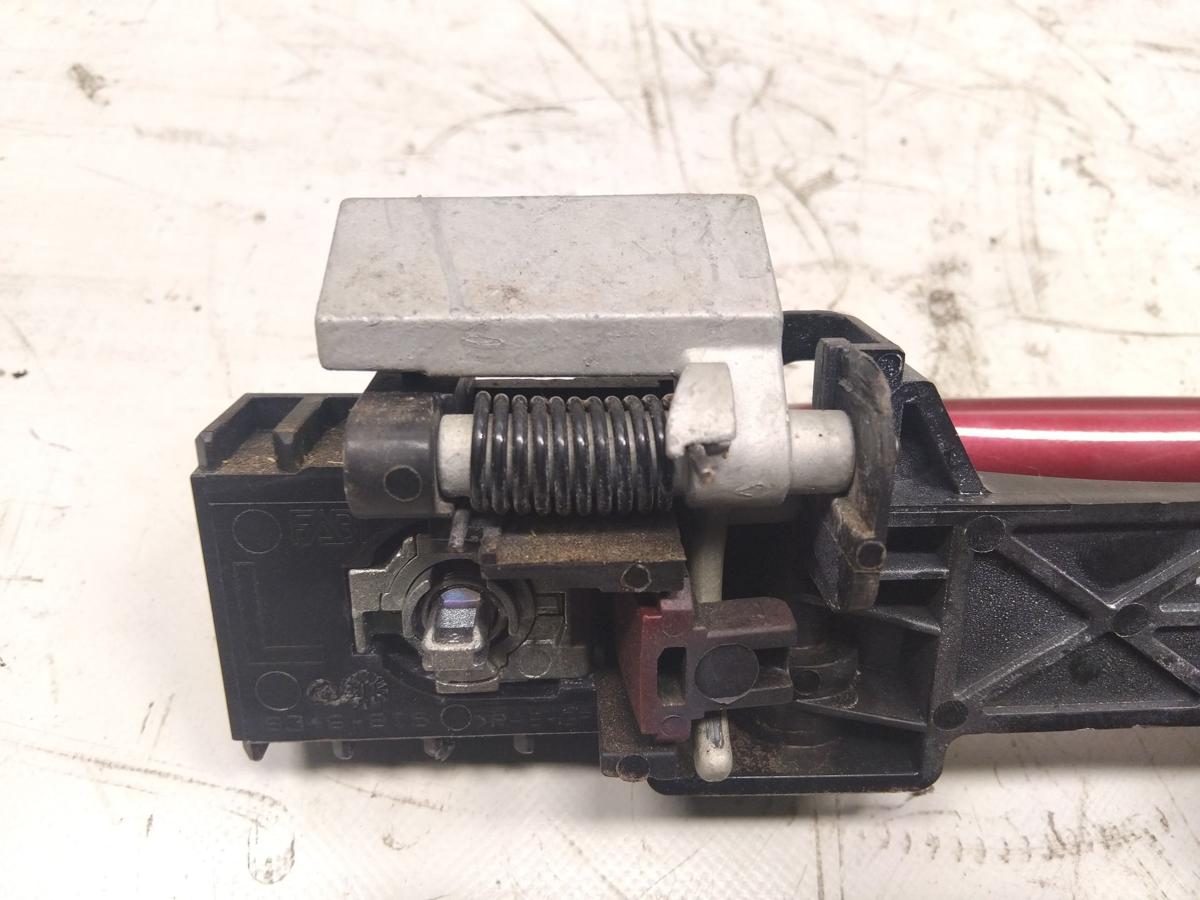 Nissan Qashqai J10 original T&uuml;rgriff T&uuml;rau&szlig;engriff vorn links mit Tr&auml;ger Bj.2011