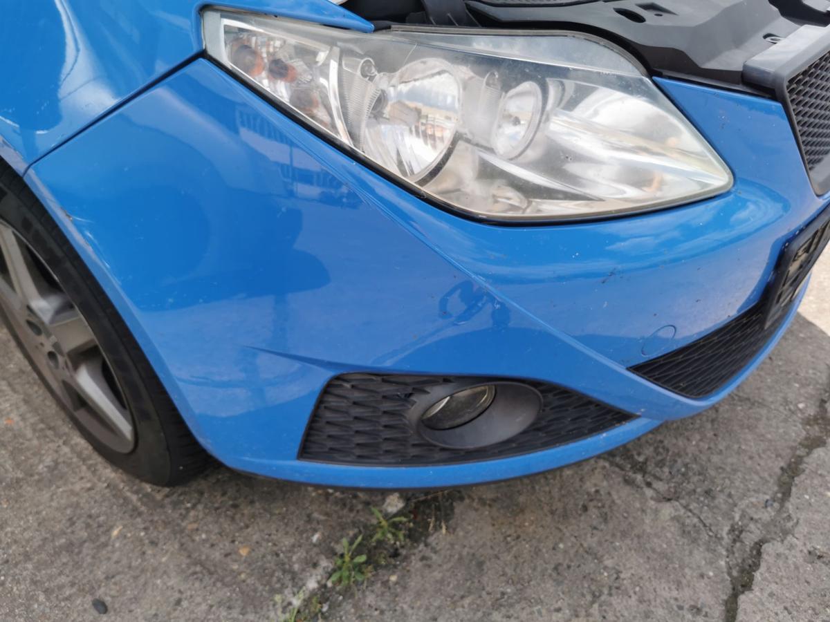 Seat Ibiza 6J Stossstange Stossfänger Bumper vorn NSW blau