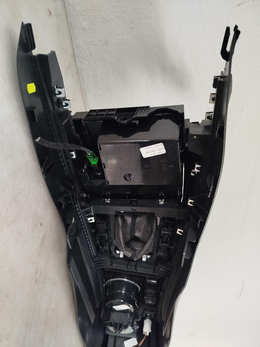 VW Golf 7 VII 5G AU Variant Mittelarmlehne vorn Tunnel Schaltkulisse Verkleidung