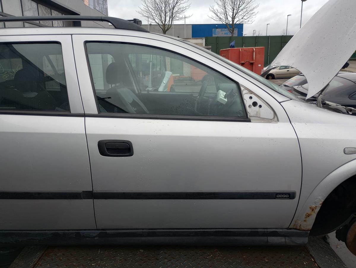 Opel Astra G Caravan orig Tür vorn rechts Beifahrer Z147 Starsilber Bj 2000