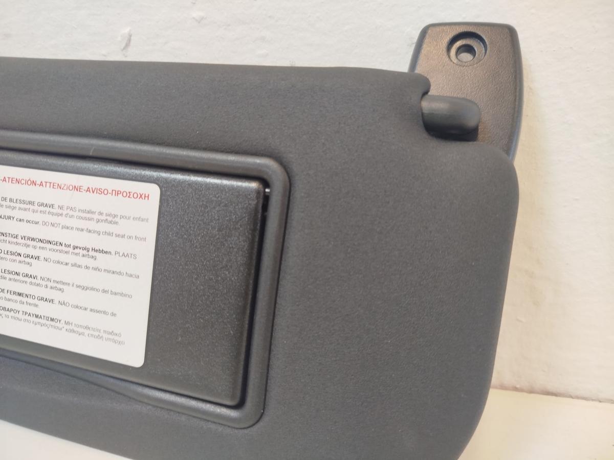 Citroen DS3 Sport Chic Sonnenblende vorn rechts Beifahrerseite schwarz Spiegel