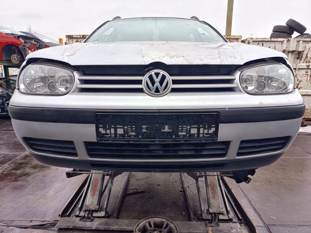 VW Golf IV original Sto&szlig;stange F&auml;nger vorn Front A7W Reflexsilber Bj 2003