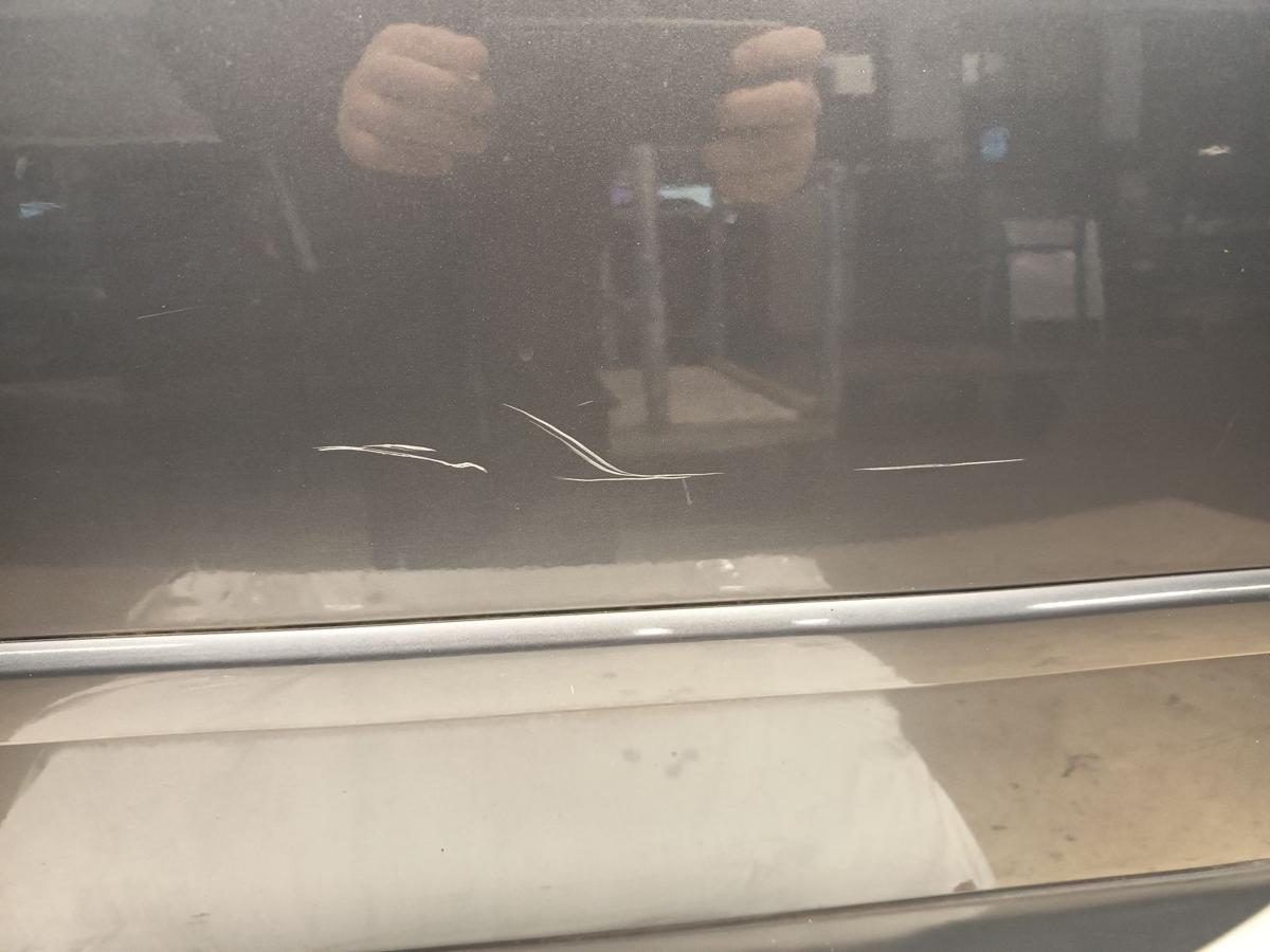 Audi A4 B6 Kombi original T&uuml;r hinten rechts LX7Z delfingraumet Delle Bj 2001