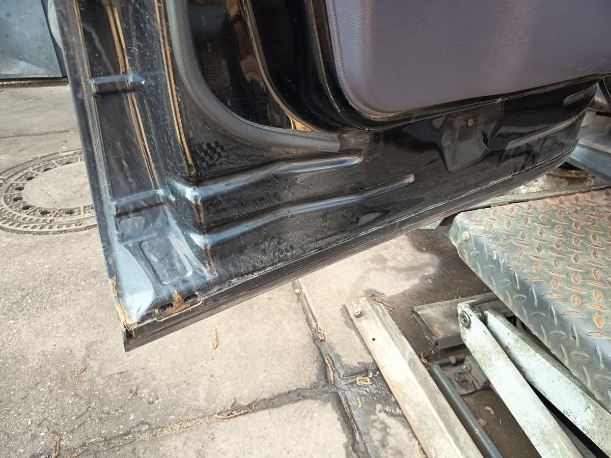 Mercedes A-Kl. W168 original T&uuml;r vorn links Fahrer 696 Nachtschwarz Bj 1999