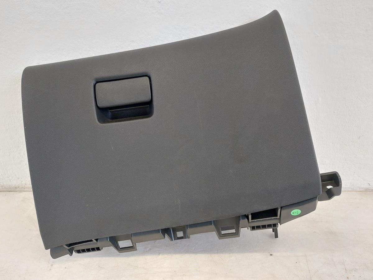 Opel Astra J Caravan Handschuhfach rechts Handschuhkasten Schalttafelkasten