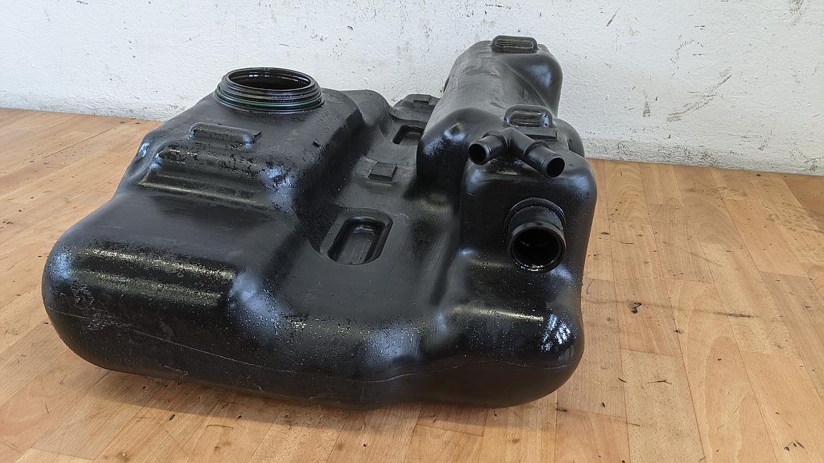 Iveco Daily 35C16 Fahrgestell Tank Dieseltank 504135946