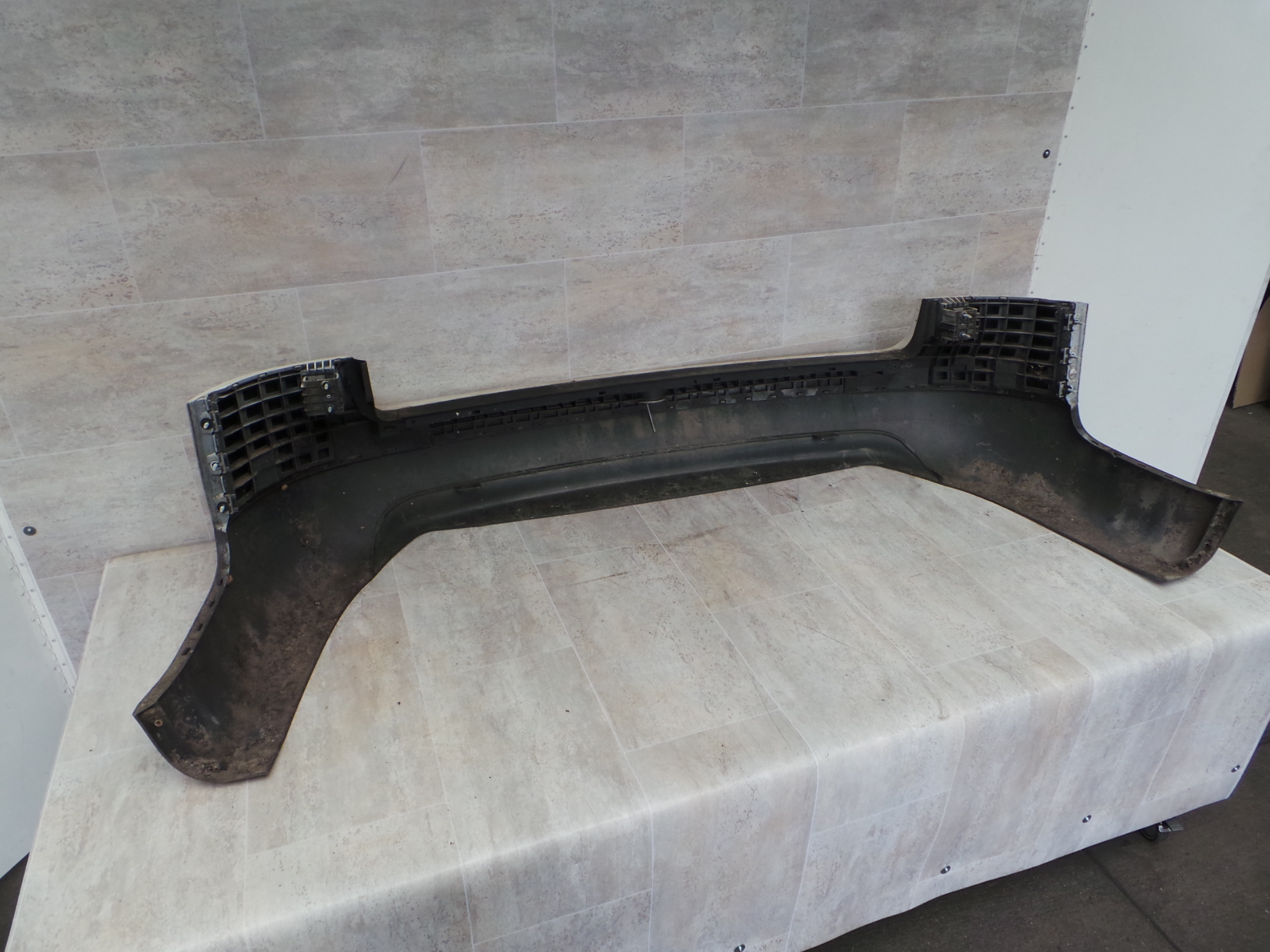 Audi A6 4B Avant Bj.97-01 Stoßstange hinten Stoßfänger LY9G Casablanca Weiss