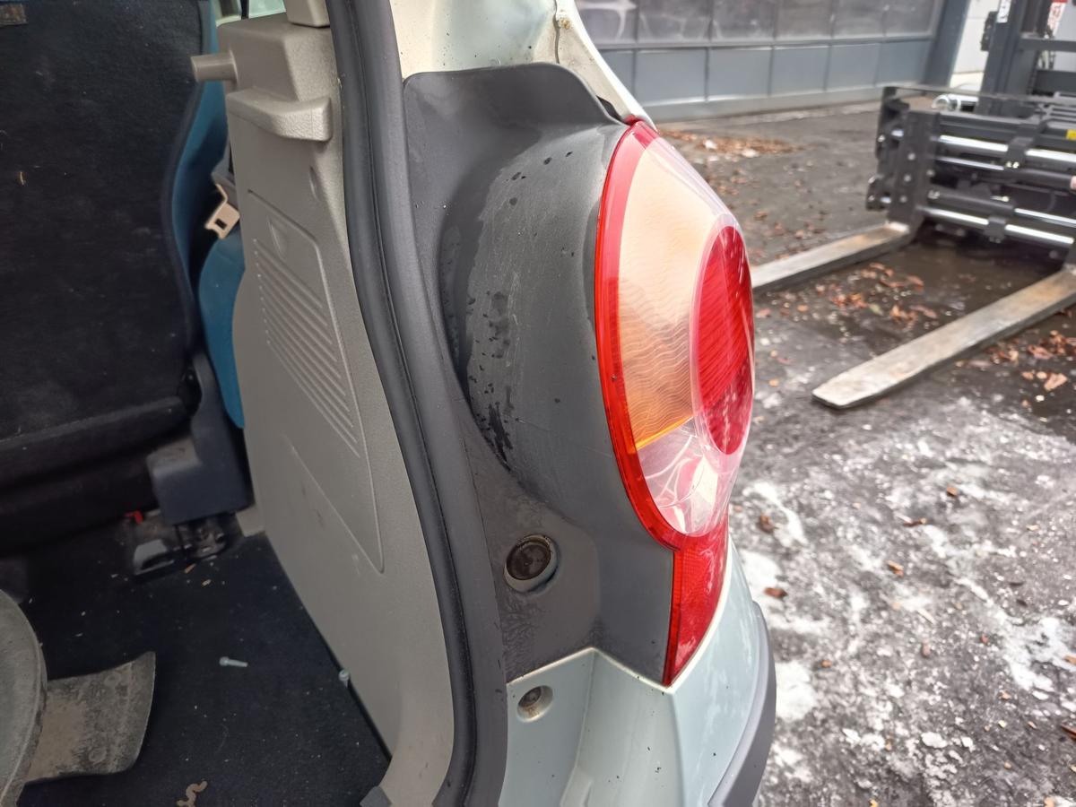 Renault Modus original R&uuml;ckleuchte rechts Heck/Schluss/Licht Bj 2004