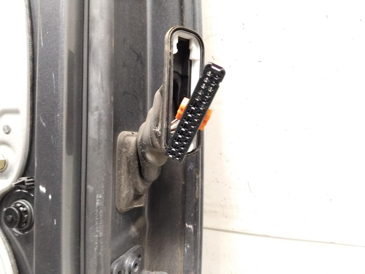 VW Touran 1T original T&uuml;r hinten links platinumgreymetallic LD7X BJ2006