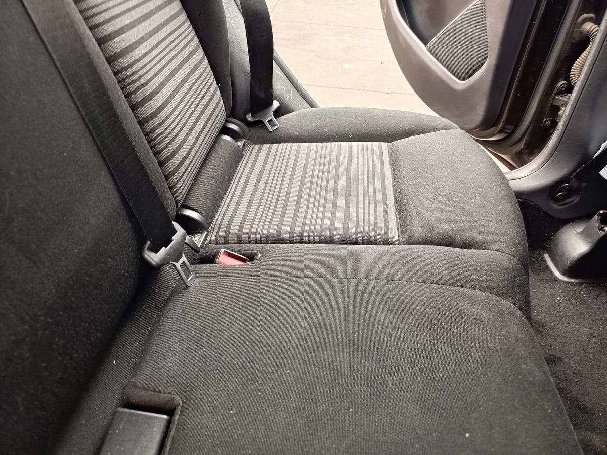 Mercedes W246 original R&uuml;cksitzbank Stoff schwarz/anthrazit Bj 2014