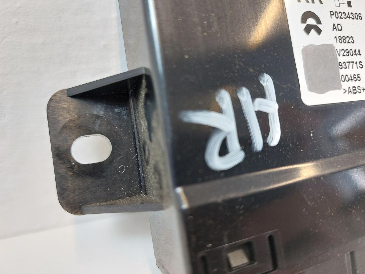 NIO EL6 Elektro SUV T&uuml;rsteuerger&auml;t hinten rechts Steuerteil Fondt&uuml;r