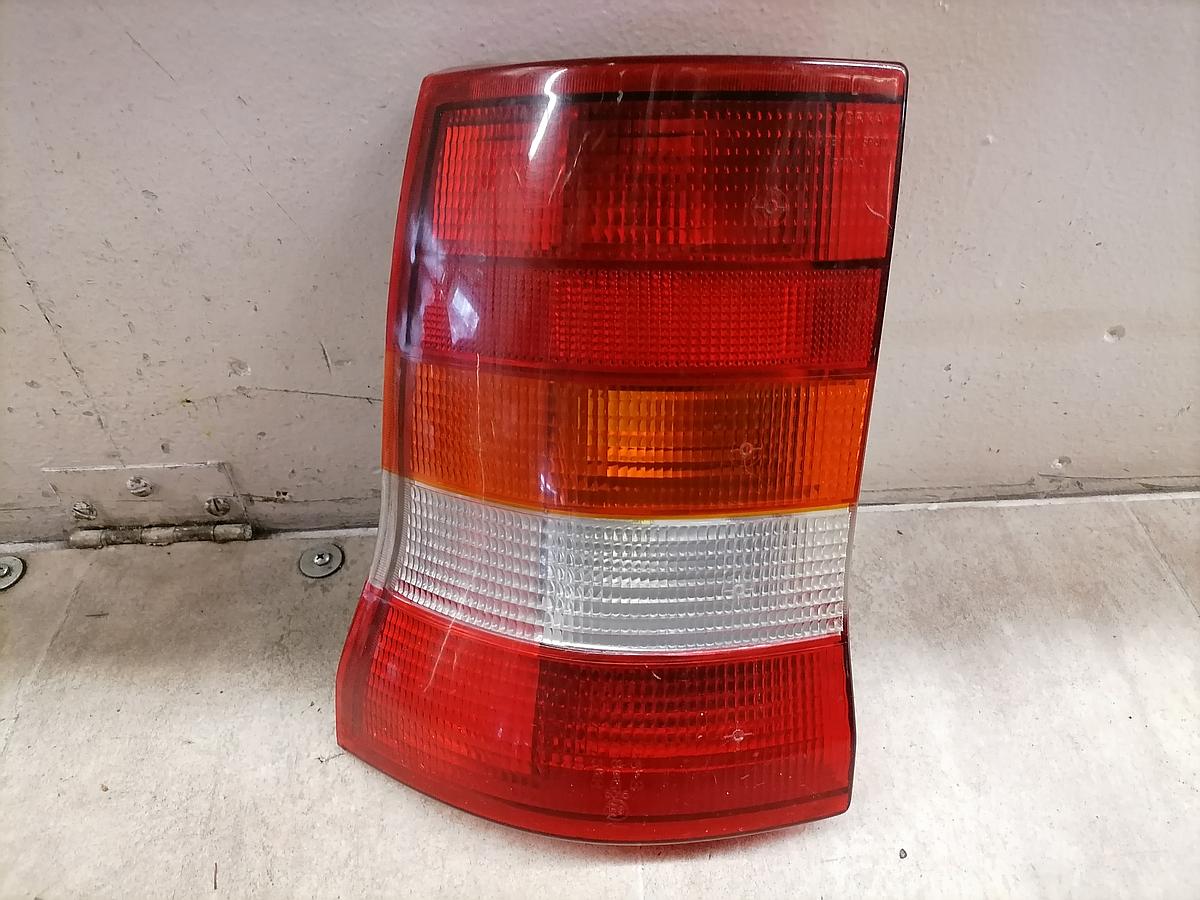 Opel Astra (F) Caravan Bj. 1994 R&uuml;ckleuchte links Heckleuchte Kombi Schlussleuchte