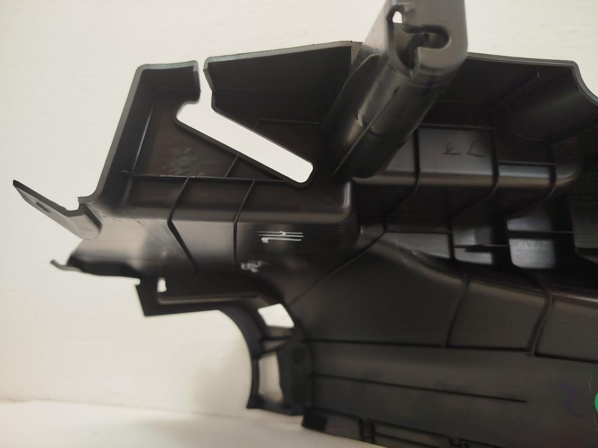 Smart #1 HX11 Pulse Verkleidung Einstieg hinten links mit beleuchteter Leiste