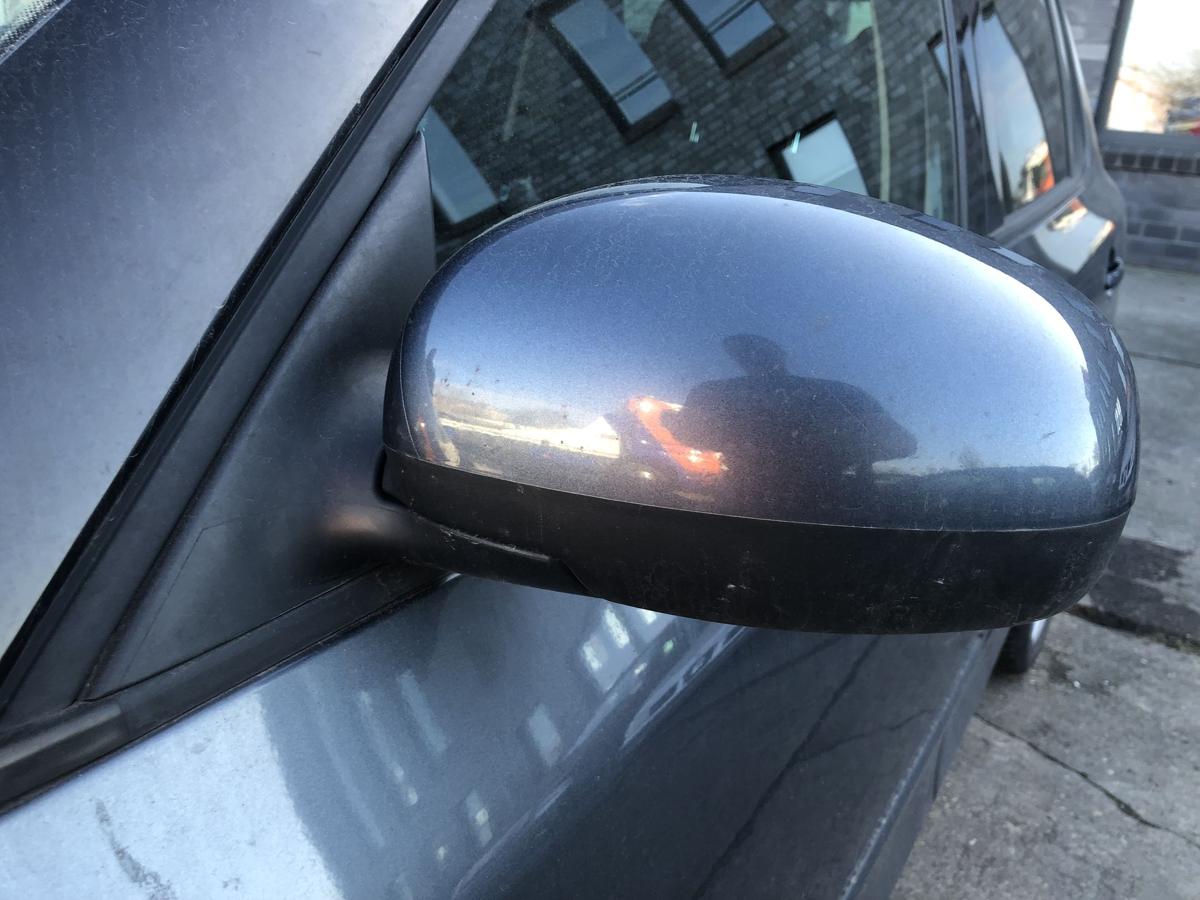 Skoda Fabia 5J Aussenspiegel links R&uuml;ckspiegel elektrisch LF8J Antracit Grey