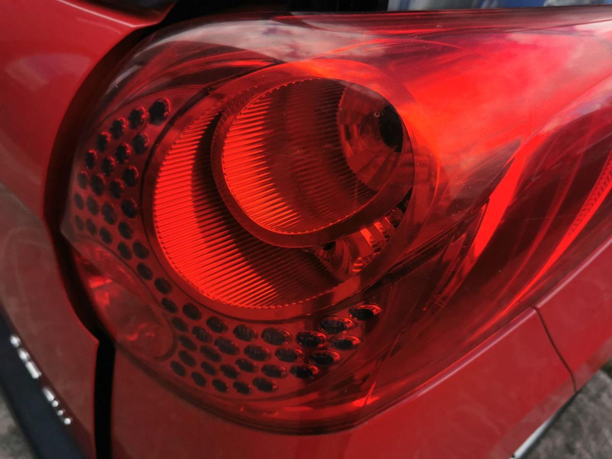 Peugeot 207 SW WE Rückleuchte Schlussleuchte Rücklicht Lampe hinten rechts