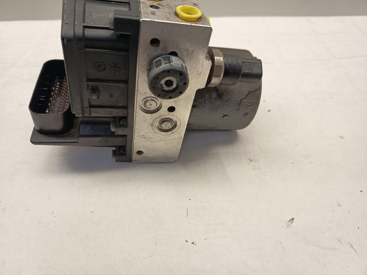 VW Passat 3B original ABS Hydroaggregat ABS-Block 4B0614517J Bj 2003