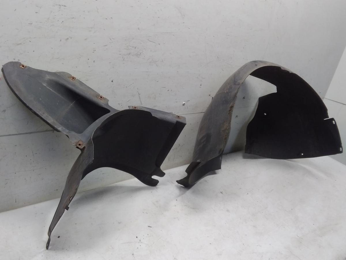 VW Golf 5 1K original Radhausschale vorn rechts Vorderteil+Hinterteil BJ2008