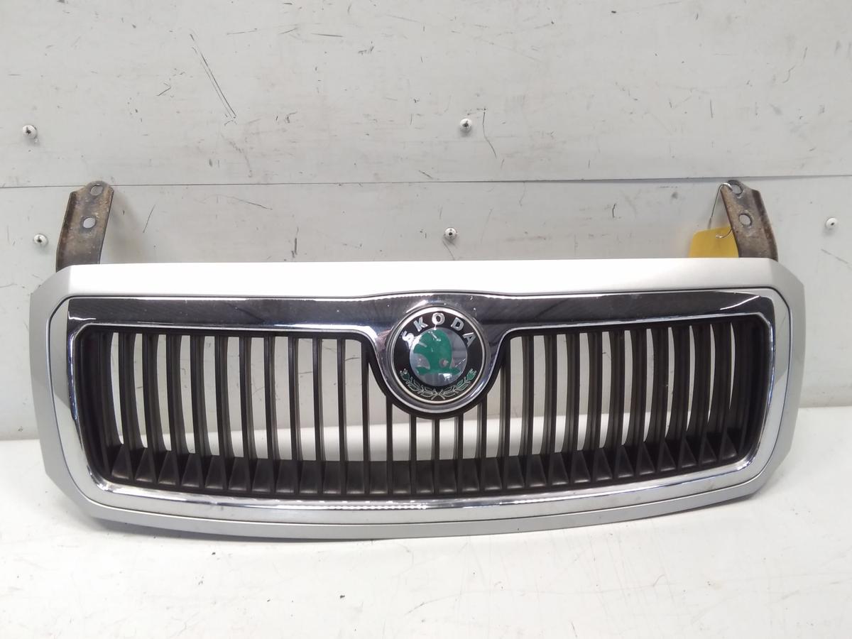 Skoda Fabia 1 6Y original K&uuml;hlergrill diamantsilber mit Emblem Bj.2001