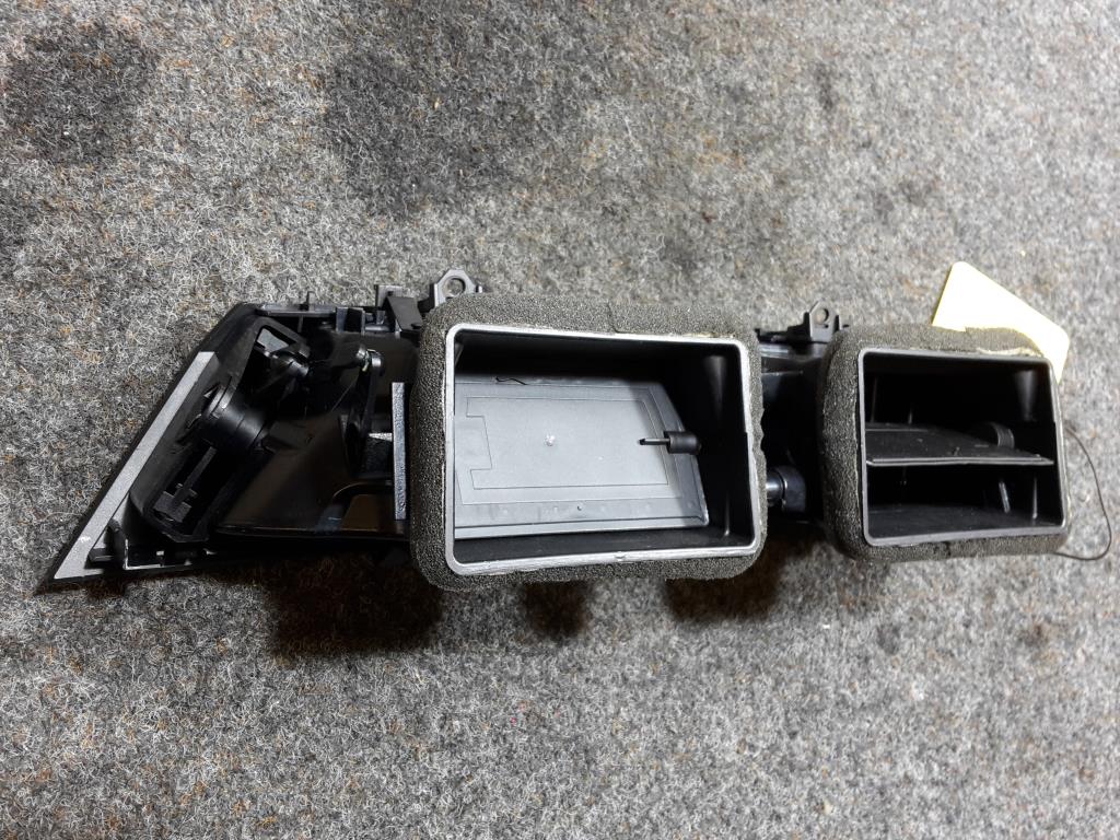 BMW X1 E84 BJ 2011 Luftdüse Mitte Luftausströmer 64222991235 09-12