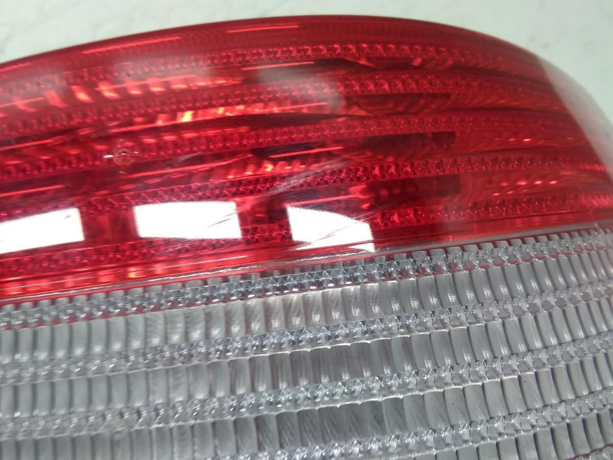 VW Golf 4 1J Flie&szlig;heck original R&uuml;ckleuchte Heckleuchte rechts BJ2003