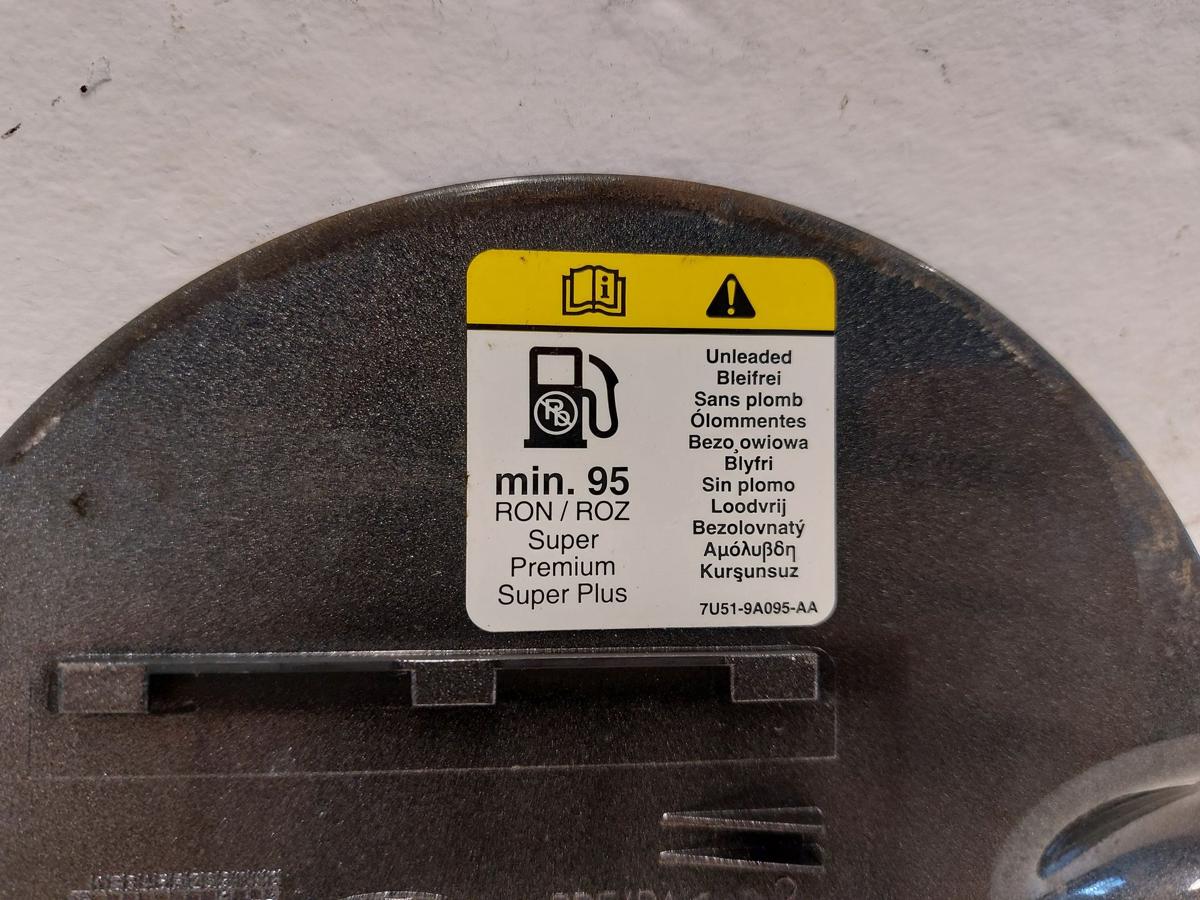 Ford Focus Turnier CEW Tankklappe Tankdeckel Tankverschluss Magnetic Grau Ford Focus Turnier CEW Tankklappe Tankdeckel Tankverschluss Magnetic Grau