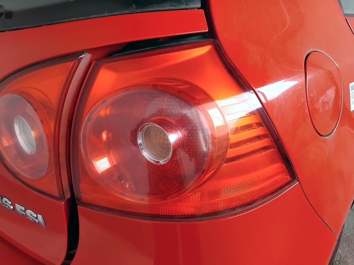 VW Golf 5 1K original R&uuml;ckleuchte Schlussleuchte rechts aussen Flie&szlig;heck BJ2004