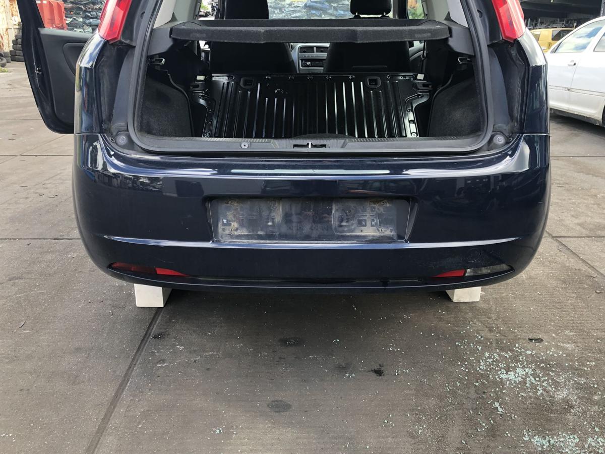 Fiat Grande Punto 199 original Stoßstange Fänger hinten/Heck 475 RocknRoll Bj 09