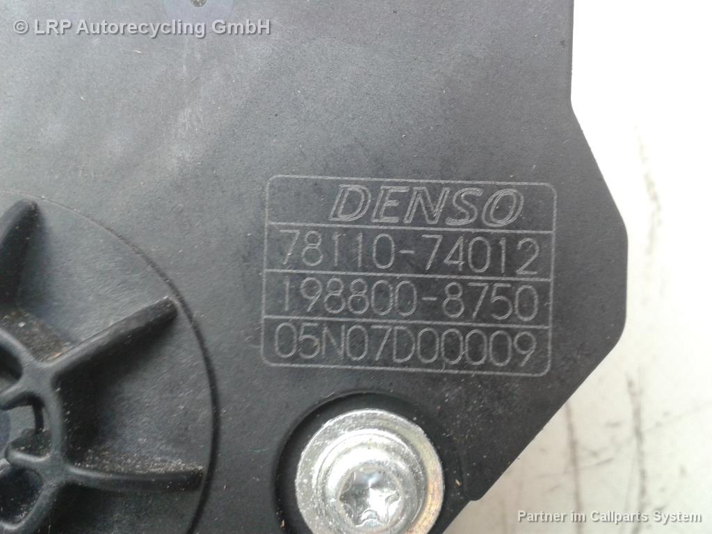 Toyota IQ BJ2011 elektronisches Gaspedal 7811074012 Denso 1988008750