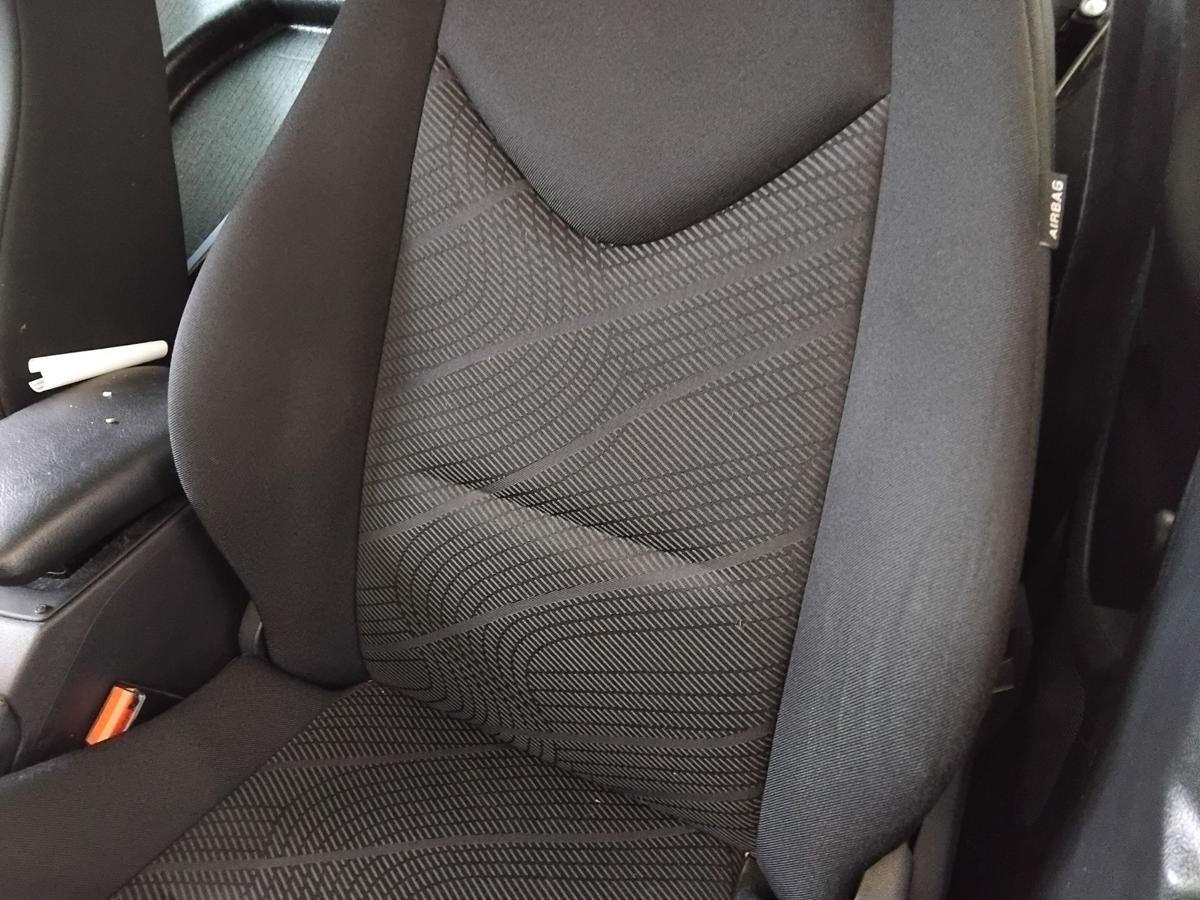 Peugeot 308 I original Sitz vorn links Fahrersitz 5-t&uuml;rig beheizt Stoff BJ2009