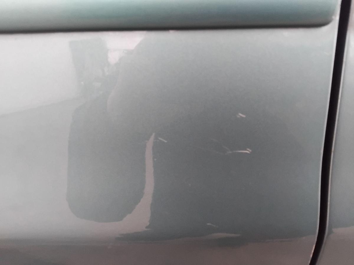 Mazda 323 BJ T&uuml;r vorn links Fahrert&uuml;r 23G orient green pearl BJ2001 5-t&uuml;rig