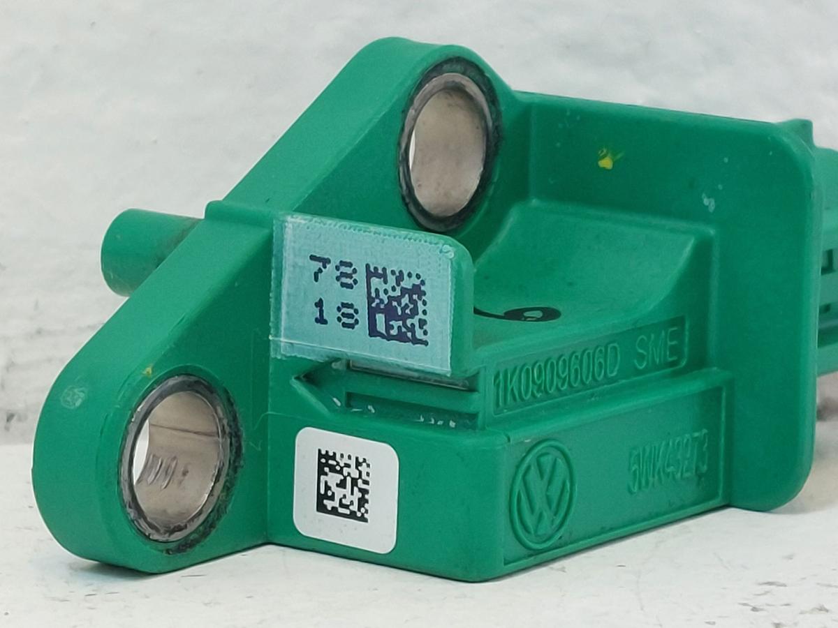 VW Audi Skoda Seat Airbagsensor Aufprallsensor Crashsensor Sensor OEM