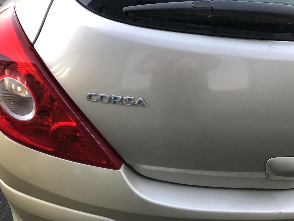 Opel Corsa D Heckklappe mit Scheibe nur f&uuml;r 3 t&uuml;rer AAU Lancelot Perleffekt