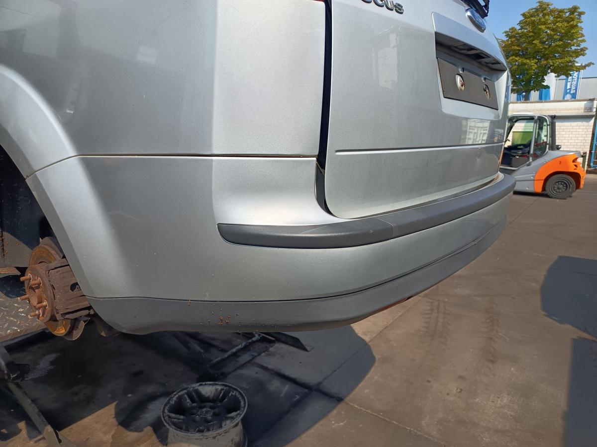 Ford Focus II Turnier original Sto&szlig;stange F&auml;nger hinten Heck Polarsilber Bj 2008