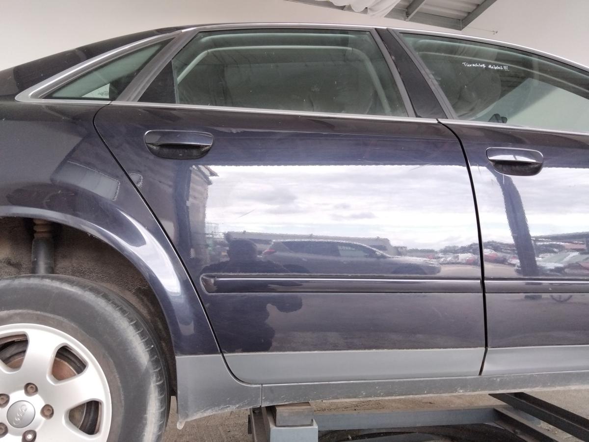 Audi A4 8E B6 Limousine Tür hinten rechts LZ5L Mingblaumetallic BJ2001 4-türig