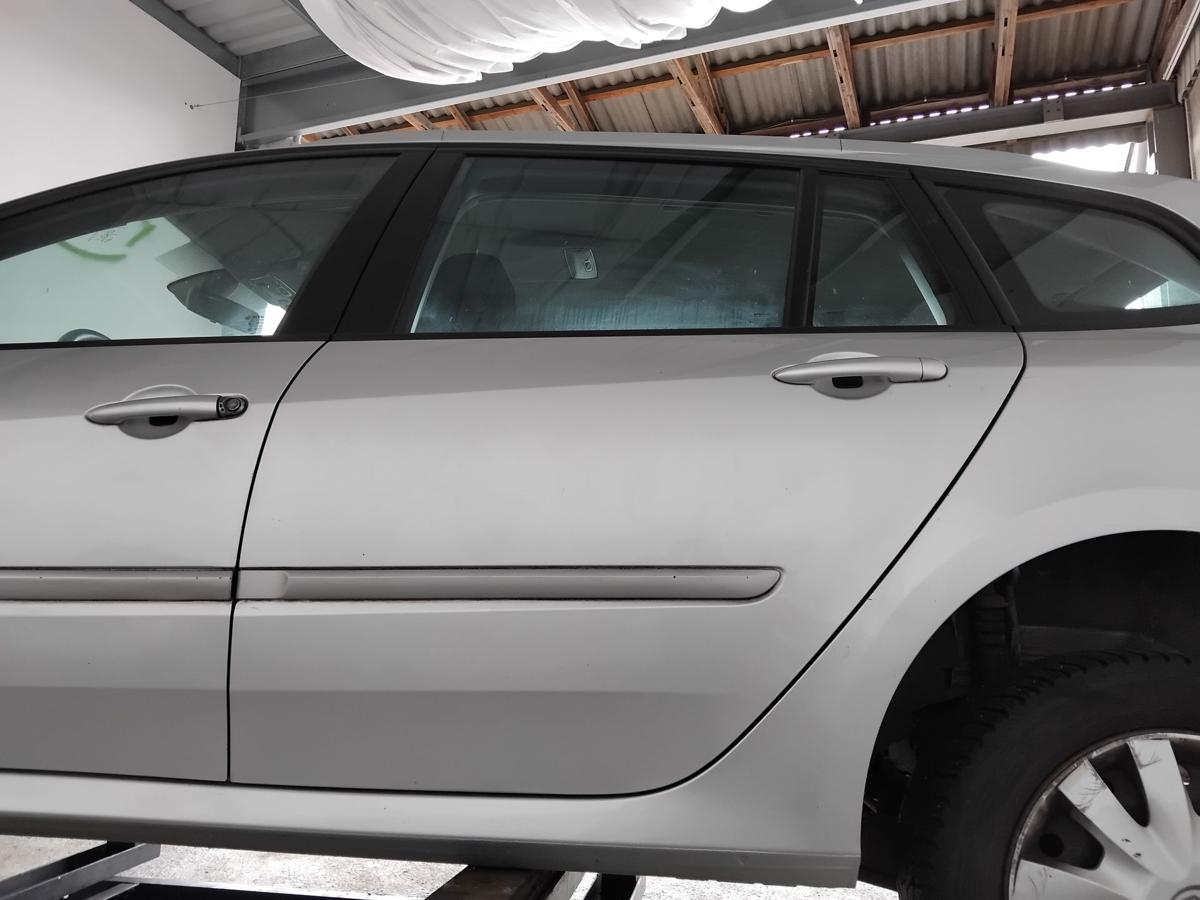 Renault Laguna 3 Kombi Tür hinten links TED69 Gris Platine Metallic BJ2009