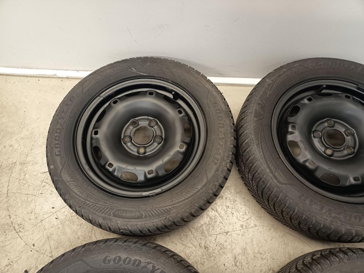 Skoda Fabia orig Satz Stahlfelgen 5x14 ET35 mit Reifen 185/60R14 86H Bj 2012