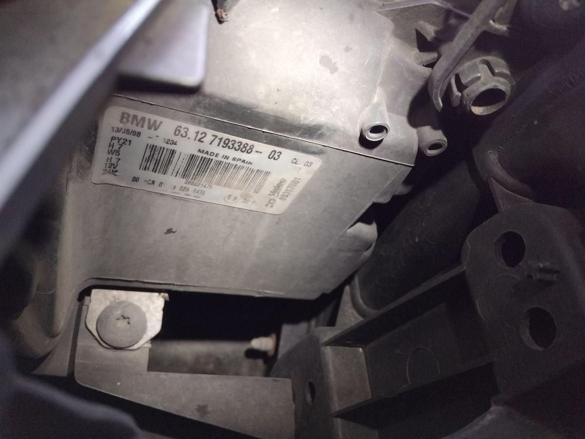 BMW 1er E87 E81 LCI original Scheinwerfer rechts Valeo Halogen mit LWR BJ2008