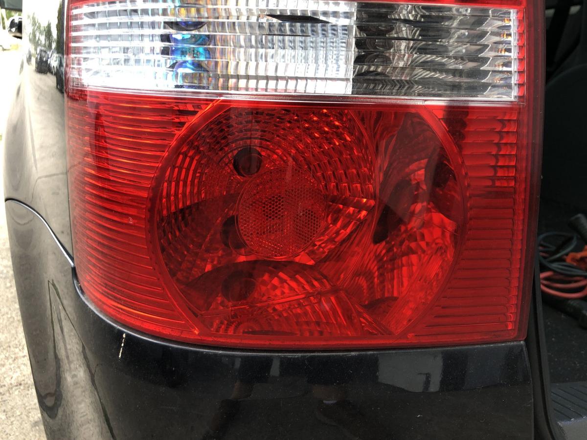 VW Touran 1T 1T1 R&uuml;ckleuchte links R&uuml;cklicht Heckleuchte bis 2006