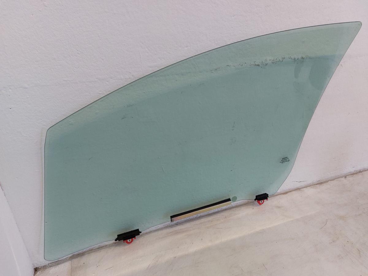 Toyota Yaris XP13 T&uuml;rscheibe vorn rechts Seitenscheibe f&uuml;r 5 t&uuml;rer Fenster