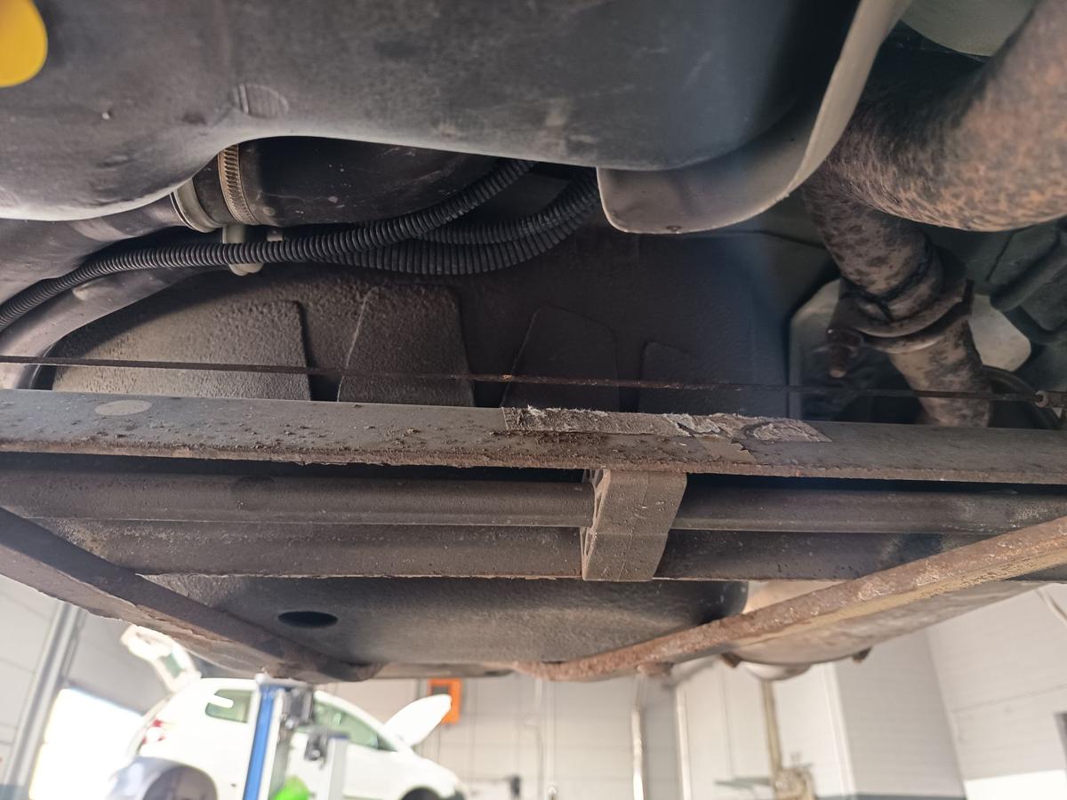 Opel Tigra Twin Top original Hinterachse Tr&auml;ger trommelgebremst 105tkm Bj 2007