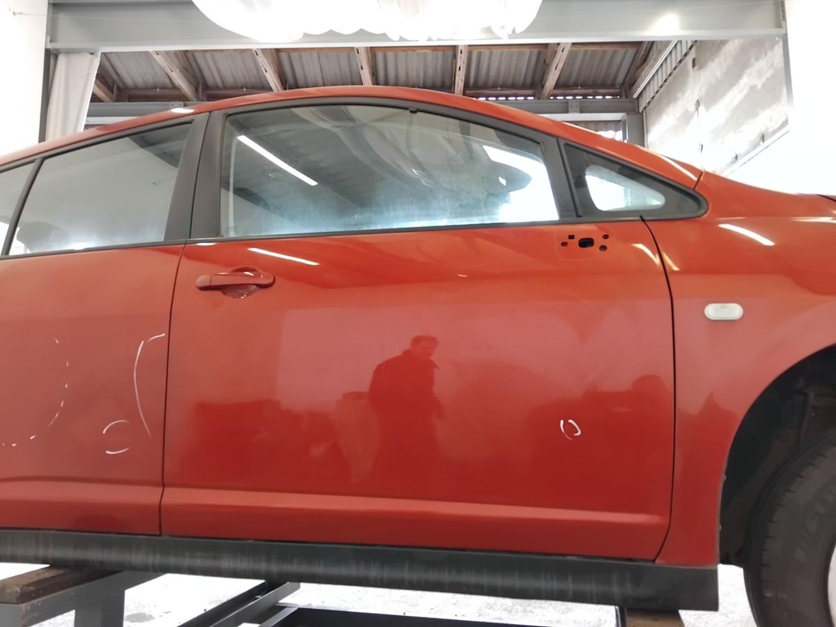 Nissan Tiida C11 T&uuml;r vorn rechts Beifahrert&uuml;r NAC New Red 5-t&uuml;rig BJ2009