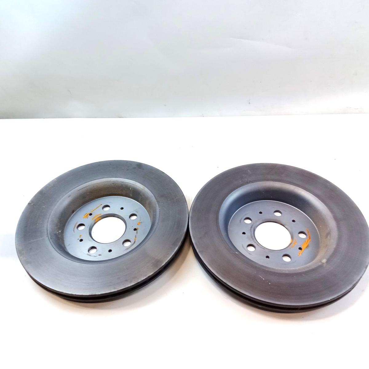 Tesla Model Y Performance original Satz Bremsscheiben hinten mit Bremsbel&auml;gen