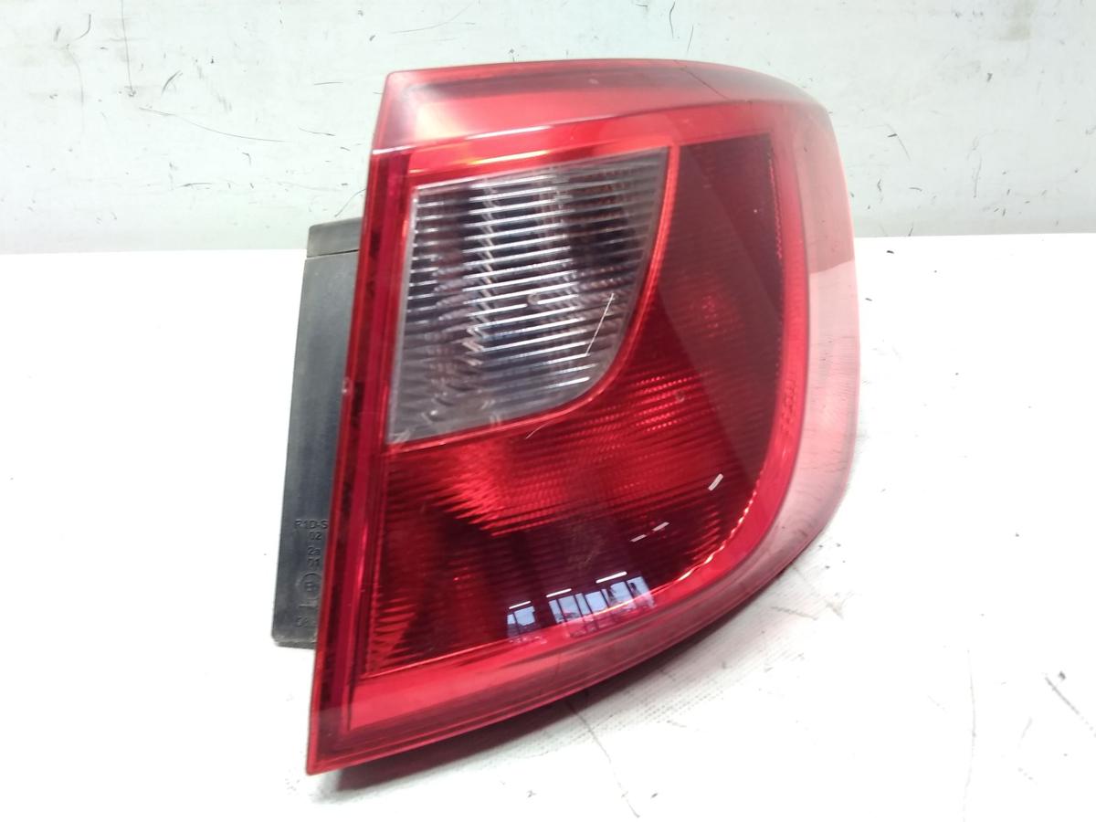 Seat Ibiza ST Kombi 6J original Rückleuchte Heckleuchte rechts BJ2011