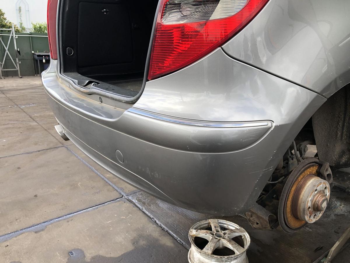 Mercedes W169 original Sto&szlig;stange F&auml;nger hinten/Heck 748 Kometengrau Bj 2005