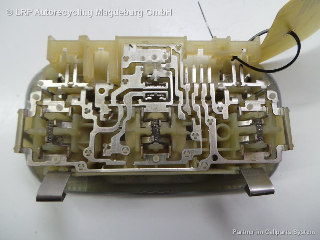 Citroen C4 5-trg. Bj.06 Innenleuchte Leseleuchte vorn 9680713880