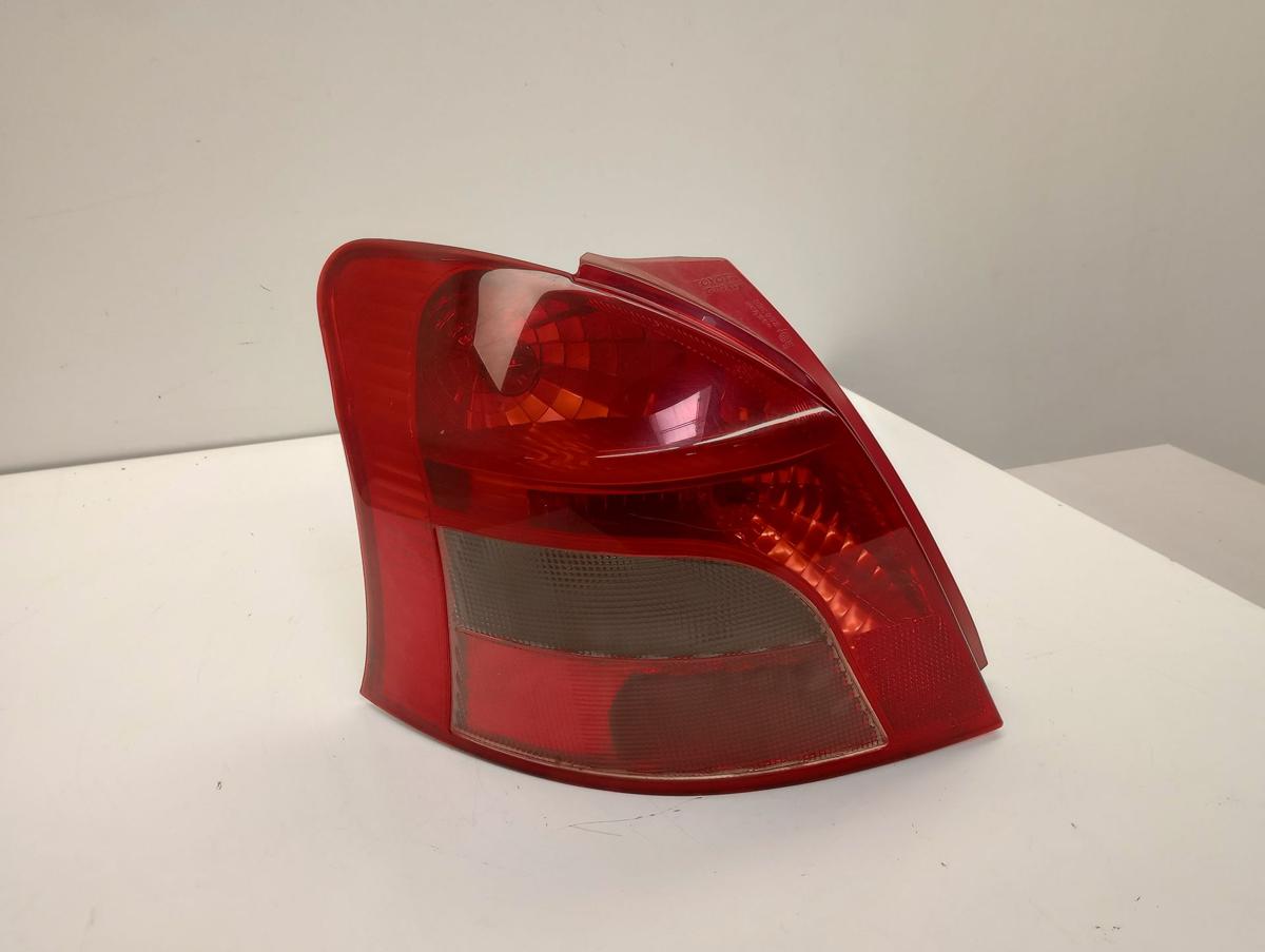 Toyota Yaris XP9 orig Rückleuchte links Heckleuchte 5trg Bj 2006