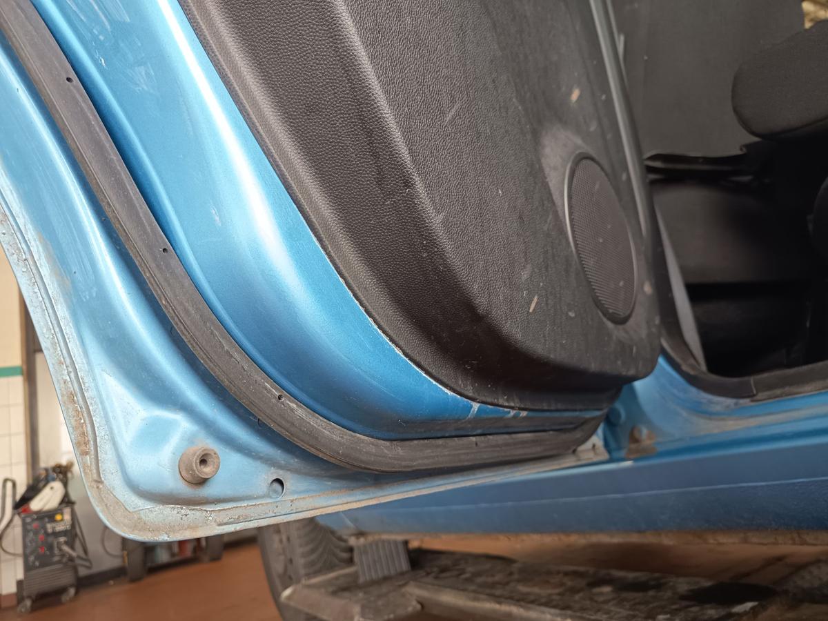 Agila B original T&uuml;r hinten links Fond GBW Marokkoblau Bj 2008