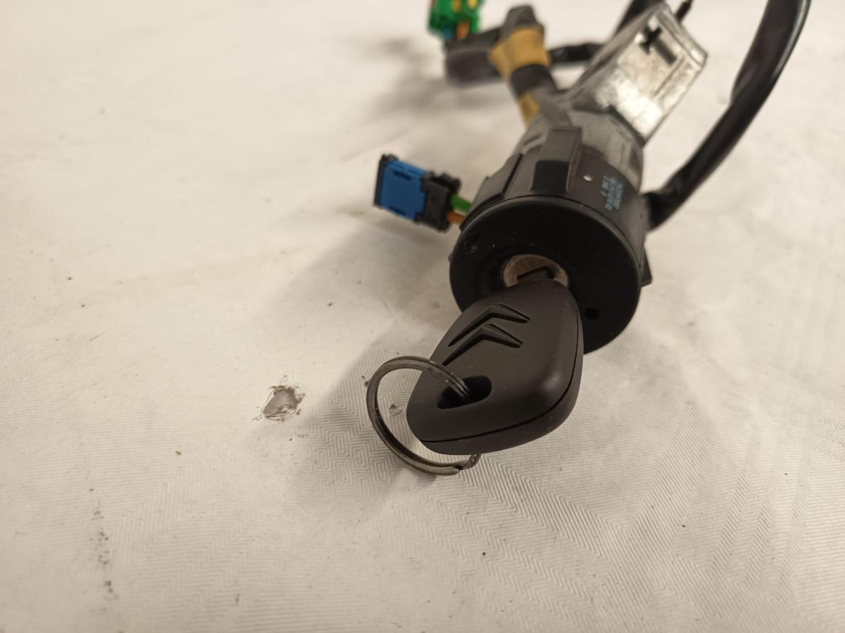 Citroen C3 Pluriel Bj 2004 orig Zündschloss mit 1 Schlüssel 9632897680 1,4L 54KW Citroen C3 Pluriel Bj 2004 orig Zündschloss mit 1 Schlüssel 9632897680 1,4L 54KW