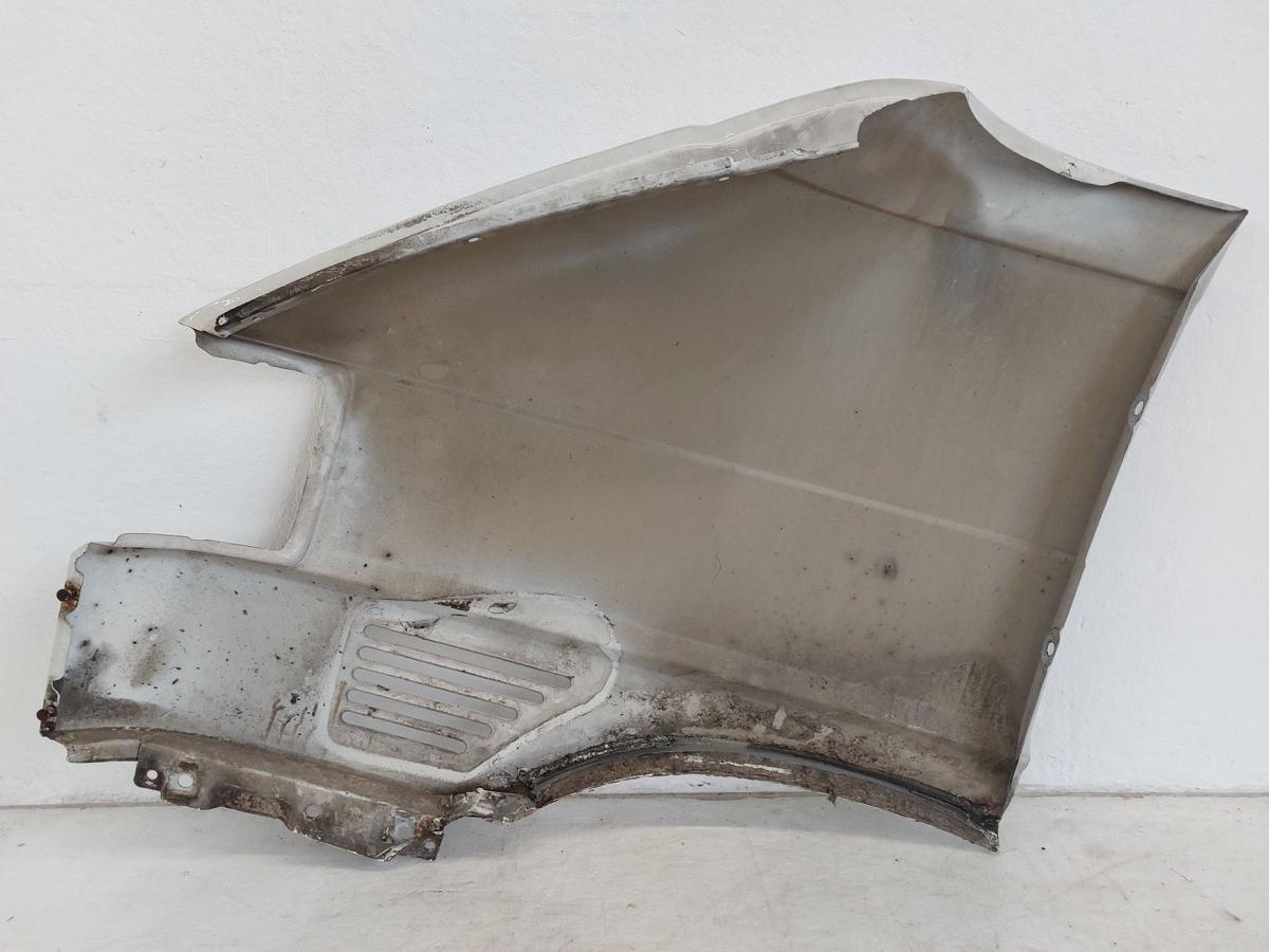 VW T4 Caravelle Kotflügel vorn rechts Fahrerseite kurze Front Delle weiss ab96