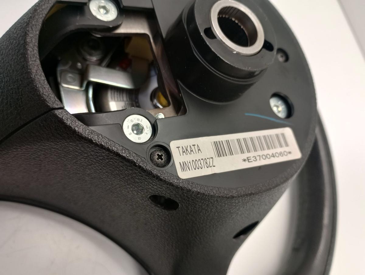 Mitsubishi Lancer EVO CS0 MOMO Sportlenkrad 3-Speichen Bj 2003